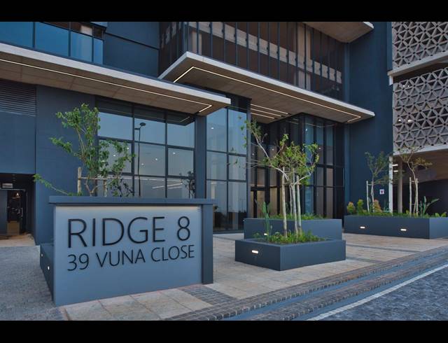 478M² OFFICE FOR SALE IN LA LUCIA RIDGE